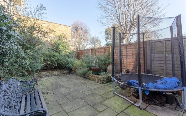 3 Bedroom Family Home in Shepherds Bush