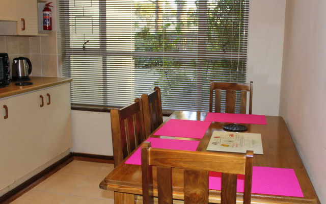 African Aquila Lodge