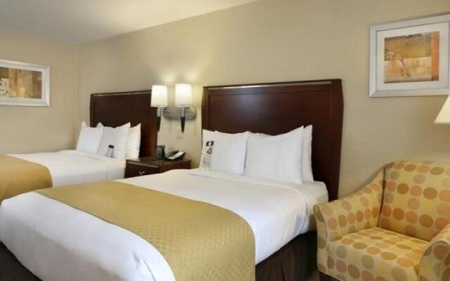Radisson North Denver Graystone Castle Hotel