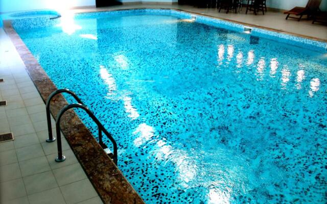 LucyTour Hotel Resort