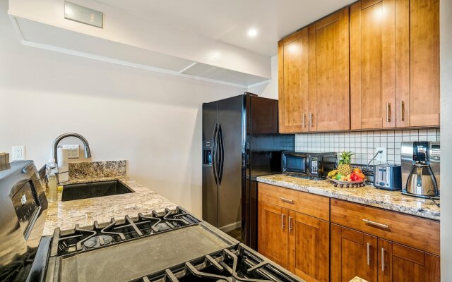 Kona Mansions 112 by Casago