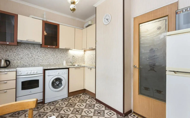 Moment House on Ryabinovaya Street