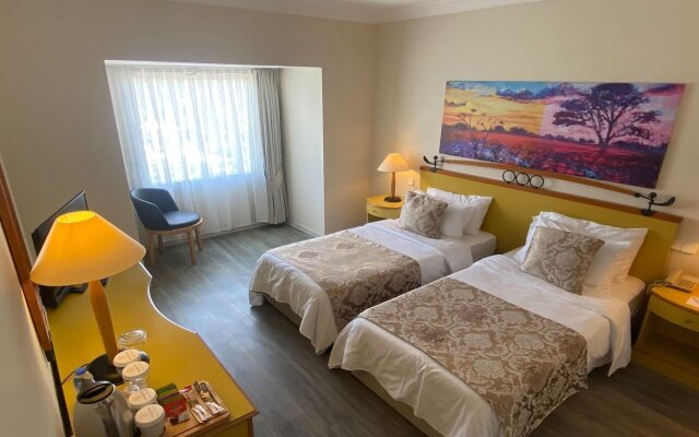 Roseira Beach Resort