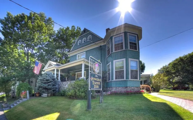 The Jeweled Turret Inn