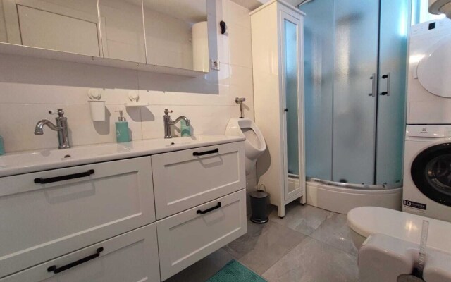 Kimano 2 Apartments With Garden in Zadar