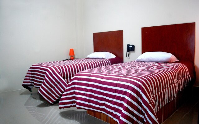 Hostal Sky