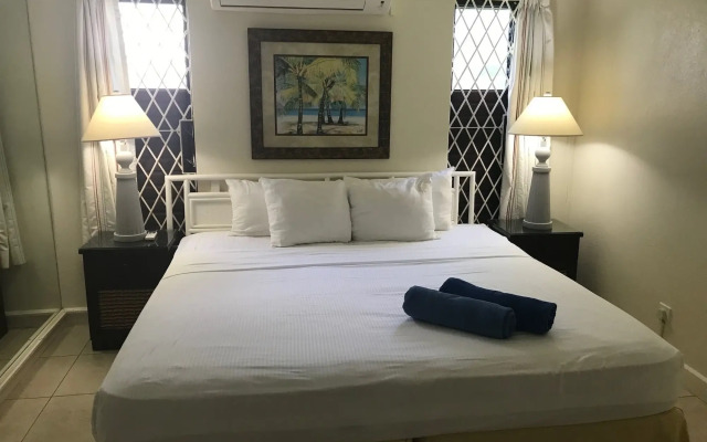 Coconut Court Beach Hotel