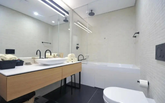 Leona Residences Apartment