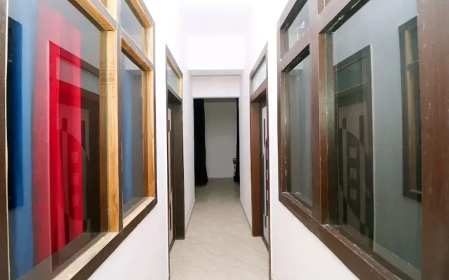 Hotel Red Velvet Inn by OYO Rooms