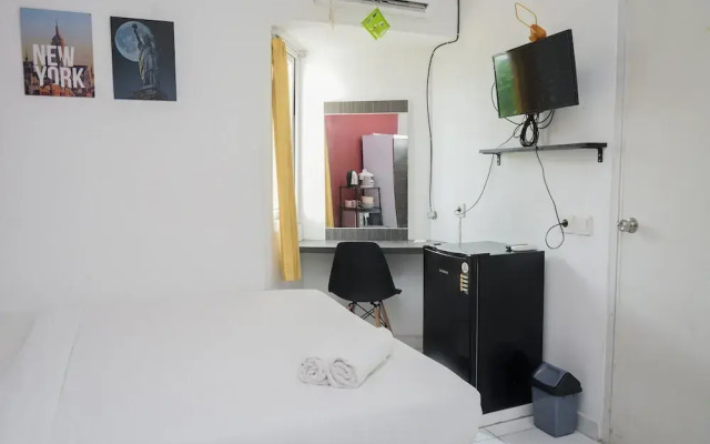 Comfort Studio Apartment At Aeropolis Residence