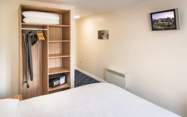 The Sharnbrook Hotel