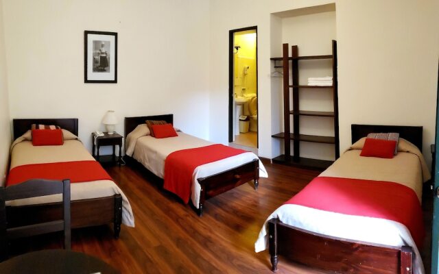Hostal Naira
