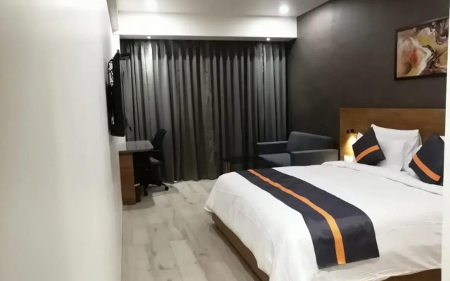Comfort Inn, Statue of Unity
