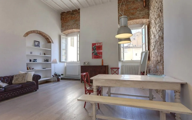 Toscanella Apartment by Home Sharing