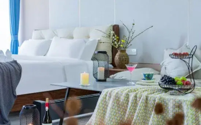 Yiwan Huqi Homestay in Lugu Lake