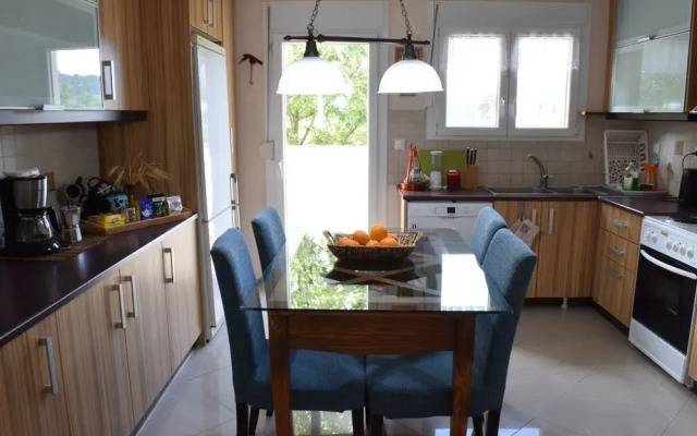 4 Bedroom Family Friendly Home