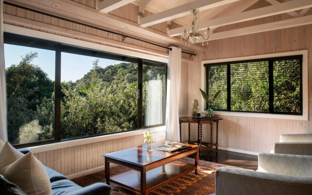Prana Lodge