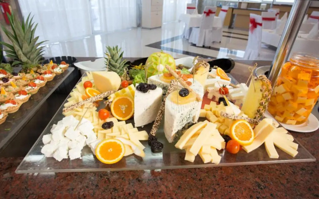 Grand Blue Beach Hotel