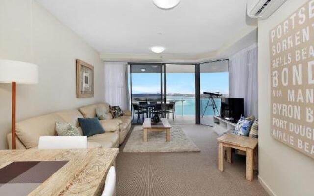Monaco Unit 905, 12 Otranto St