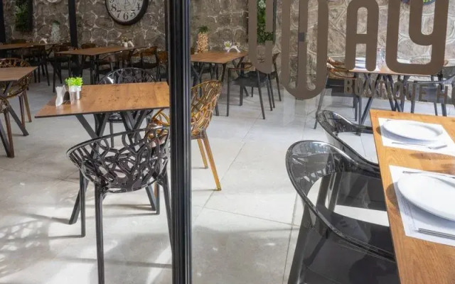 Alya Hotel
