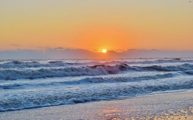 Oceanwalk 17-605 Apartment 3