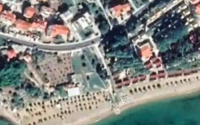 A3 - apt w. Patio, 3 min Walking From the Beach