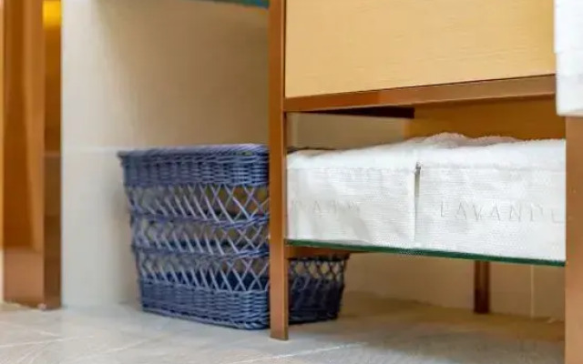 Lavande Hotel Kuche Western Region Ledu