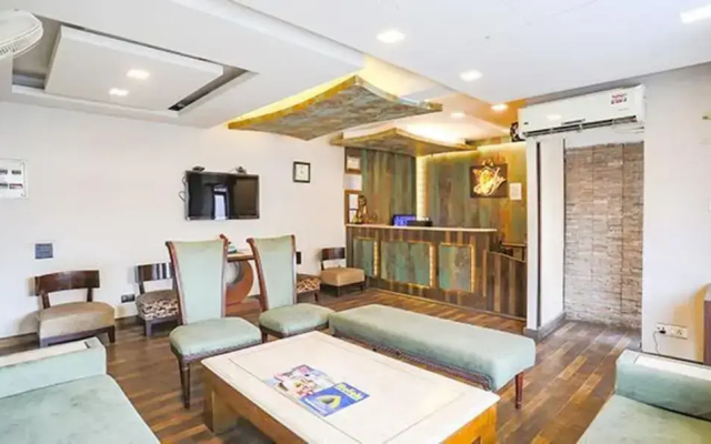 Fabhotel Clark Height