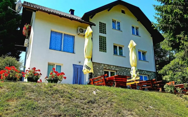 Guest House Ljubo & Ana