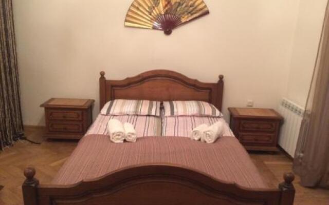 Century House On Vera