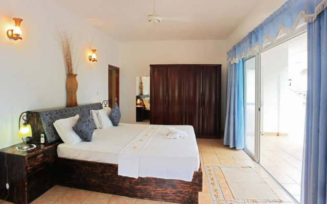 Divers Lodge Guest House