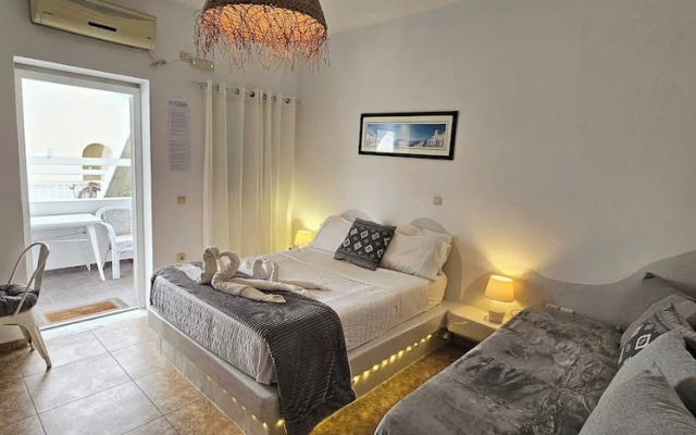 Room-pleasure Room 2 By The Sea