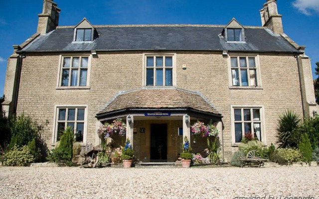 Stanton Manor Hotel