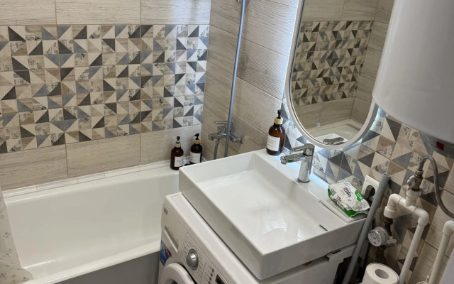 Тепло Дом на улице Карла Маркса 78