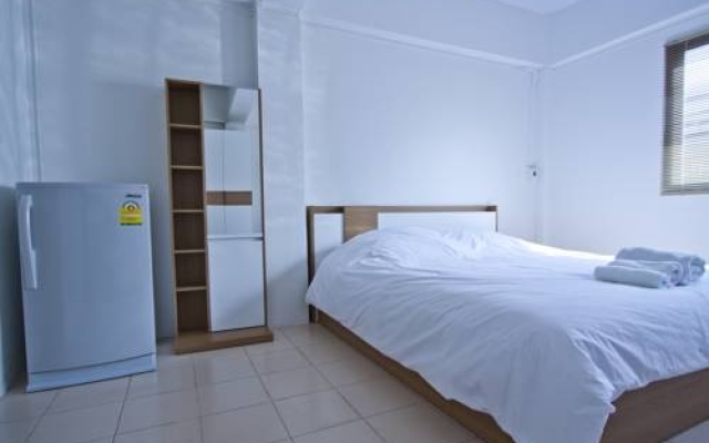Room@Chalong