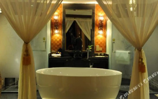 Tianfang Yuetan Hot Spring Resort