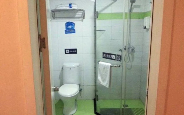 7 Days Premium Hotel (Wuyi Avenue Changsha Railway Station Subway Station)