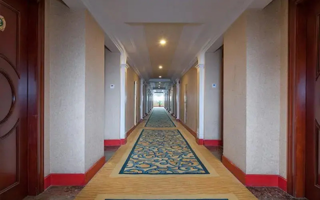 Vienna Hotel Shenzhen Songgang Liye Road