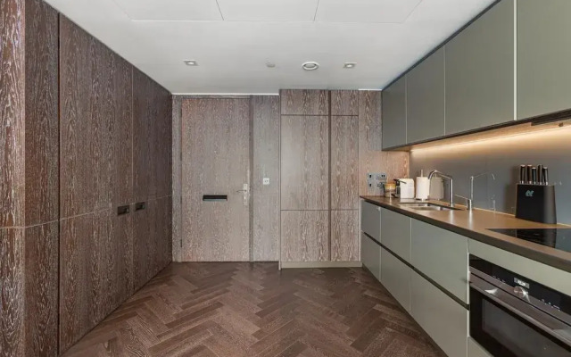 Battersea Power Station Flat With River Views