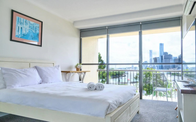 River Plaza Apartments