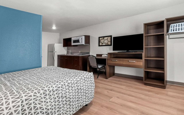 Woodspring Suites Waco South