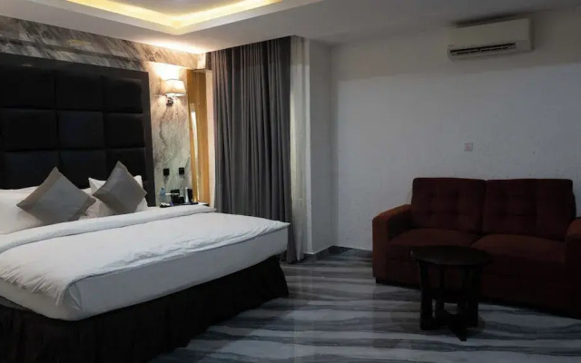 McDons Skye Hotel and Suites