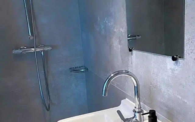 The Lighthouse Cabin