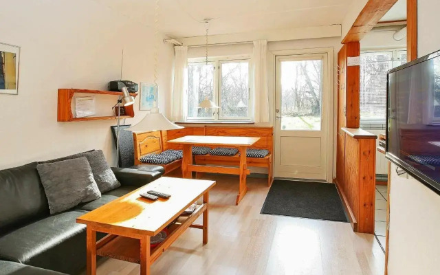 Two-Bedroom Holiday home in Svaneke 4
