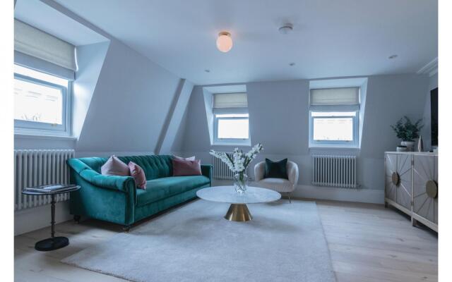 Royal Kensington Penthouse IX- 3 bed