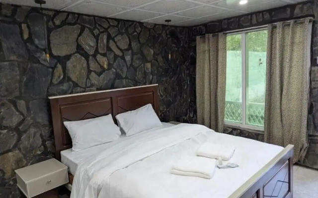 comfort Hotel & Huts