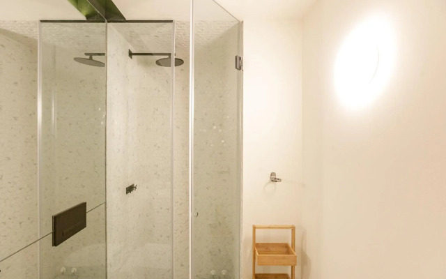 LovelyStay - Taipas Studio with AC