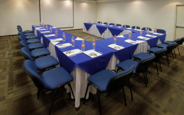 Holiday Inn Express & Suites Irapuato
