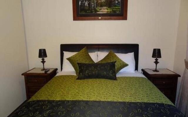 Hahndorf Oak Tree Cottages