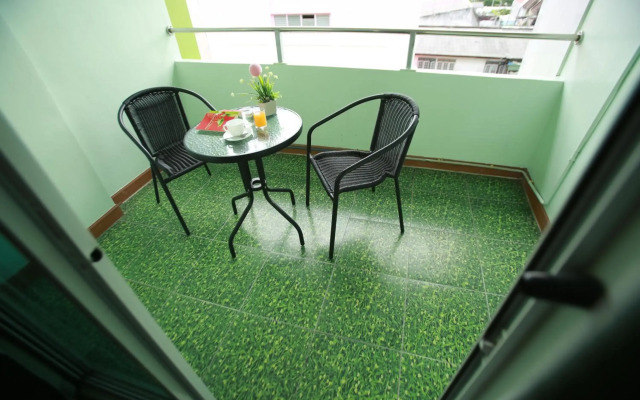 Lucky Green View